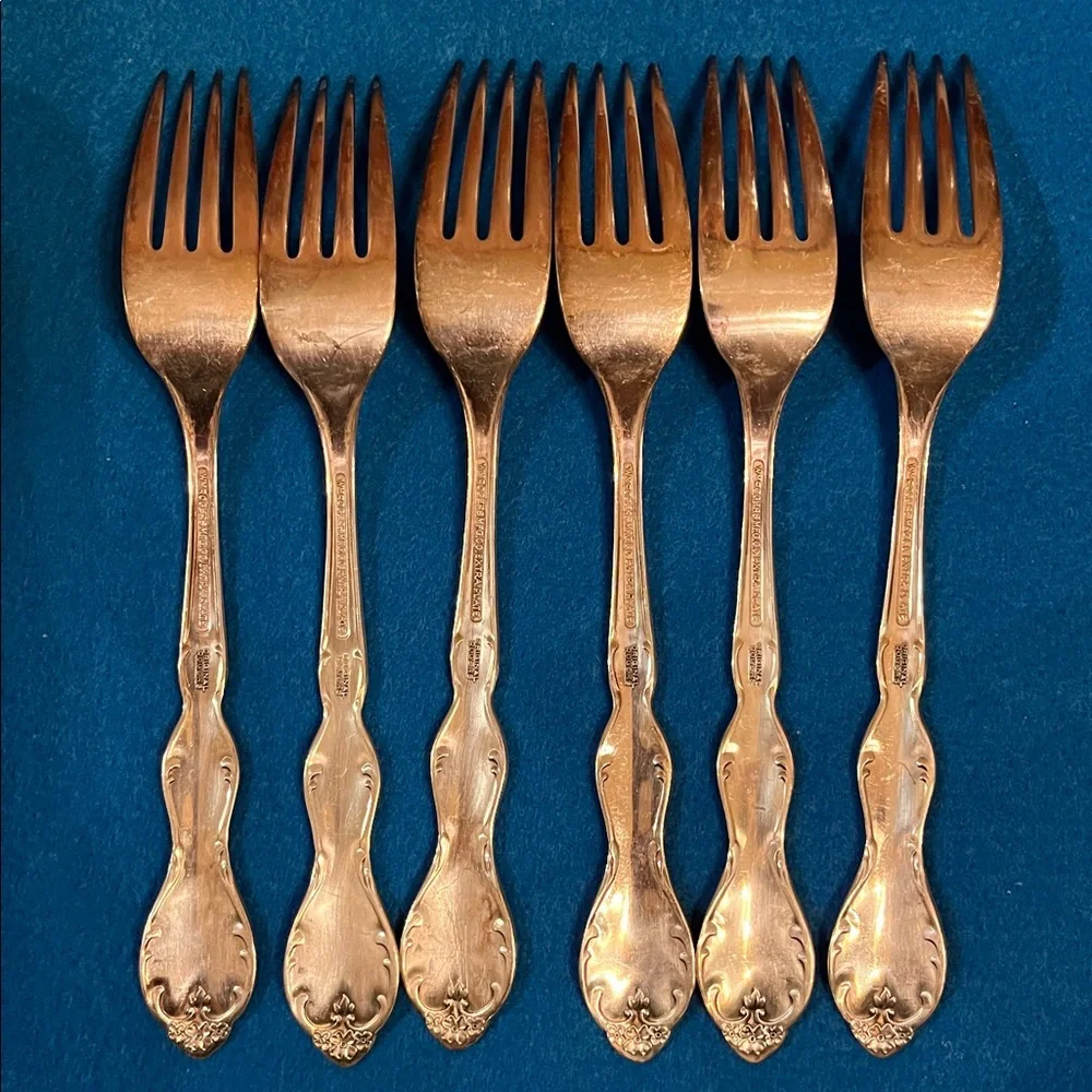 1964 VTG set of 6 dinner forks Wm Rogers Melody Camelot Silverplate Flatware GUC